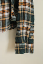 American Eagle Green and Tan Plaid Flannel Cropped Button up | M