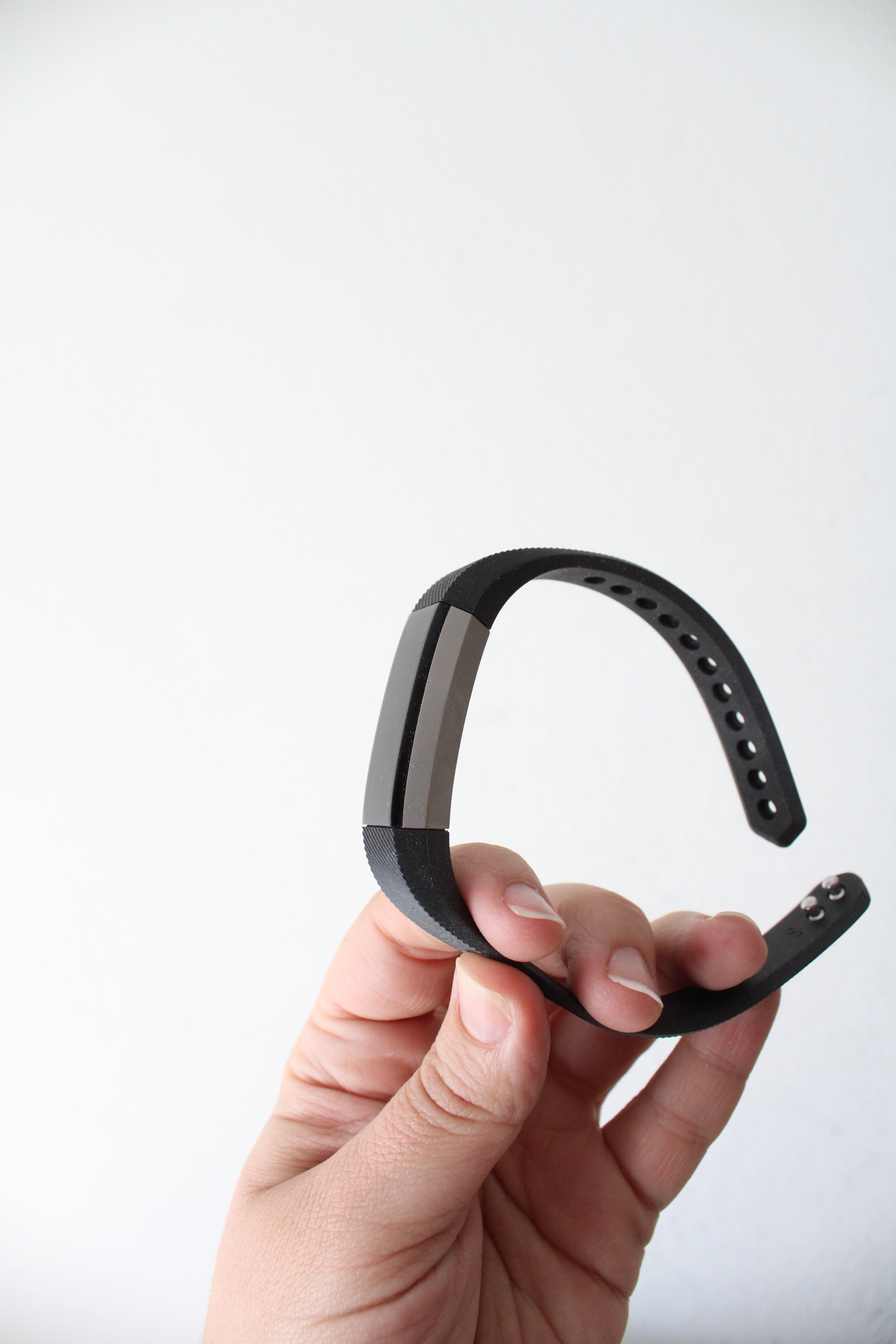 Fitbit Alta Wireless Activity Tracker