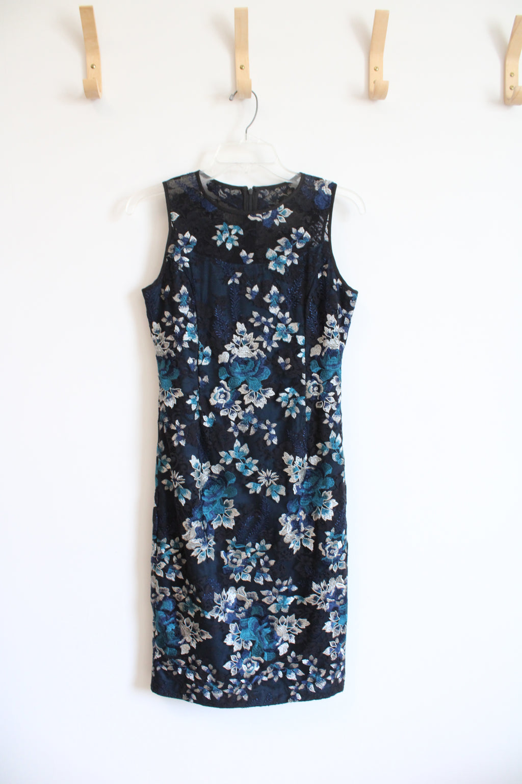 White House Black Market Black Blue & Gray Floral Embroidered Dress | 0
