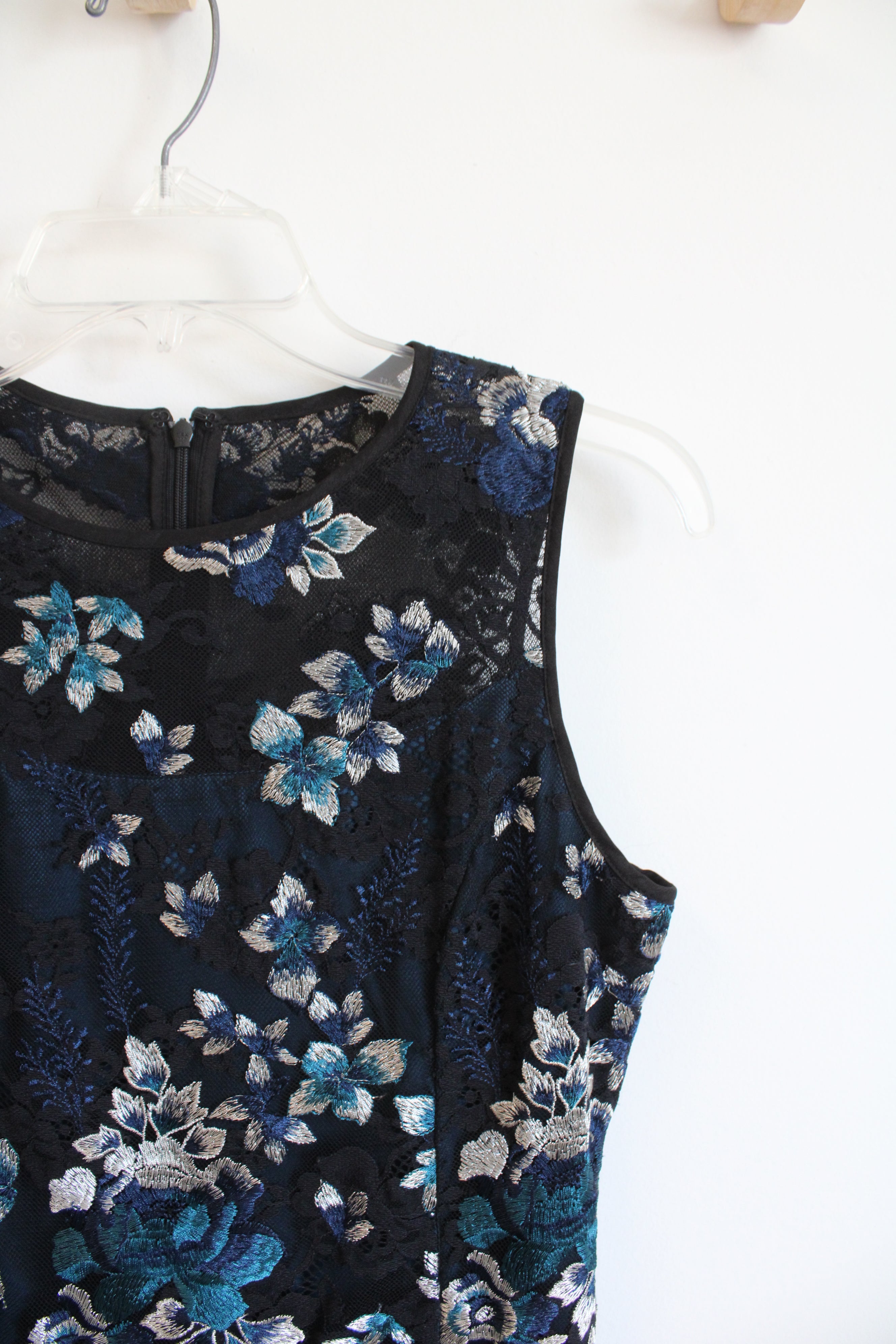 White House Black Market Black Blue & Gray Floral Embroidered Dress | 0