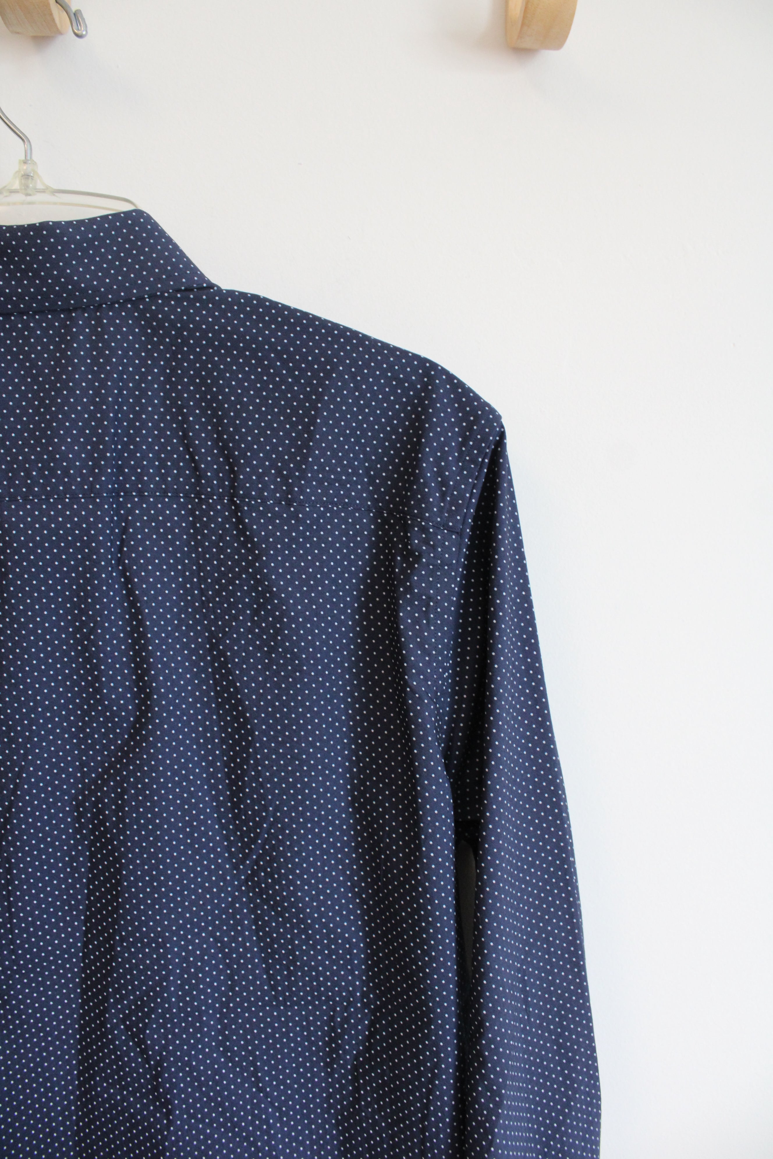 Old Navy Slim Fit Navy Polka Dot The Pro Signature Shirt | M