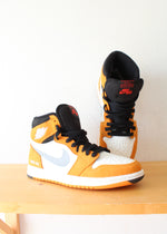 Air Jordan 1 Retro Element Gore-Tex Light Curry Sneakers | Size 7