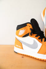 Air Jordan 1 Retro Element Gore-Tex Light Curry Sneakers | Size 7