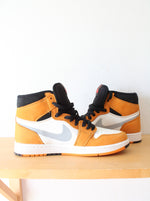 Air Jordan 1 Retro Element Gore-Tex Light Curry Sneakers | Size 7