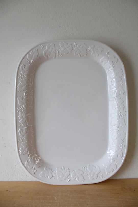 Corning Ware Vineyard Trellis White Platter | 15"