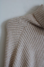 American Eagle Tan and Peach Fleece Sweater | S