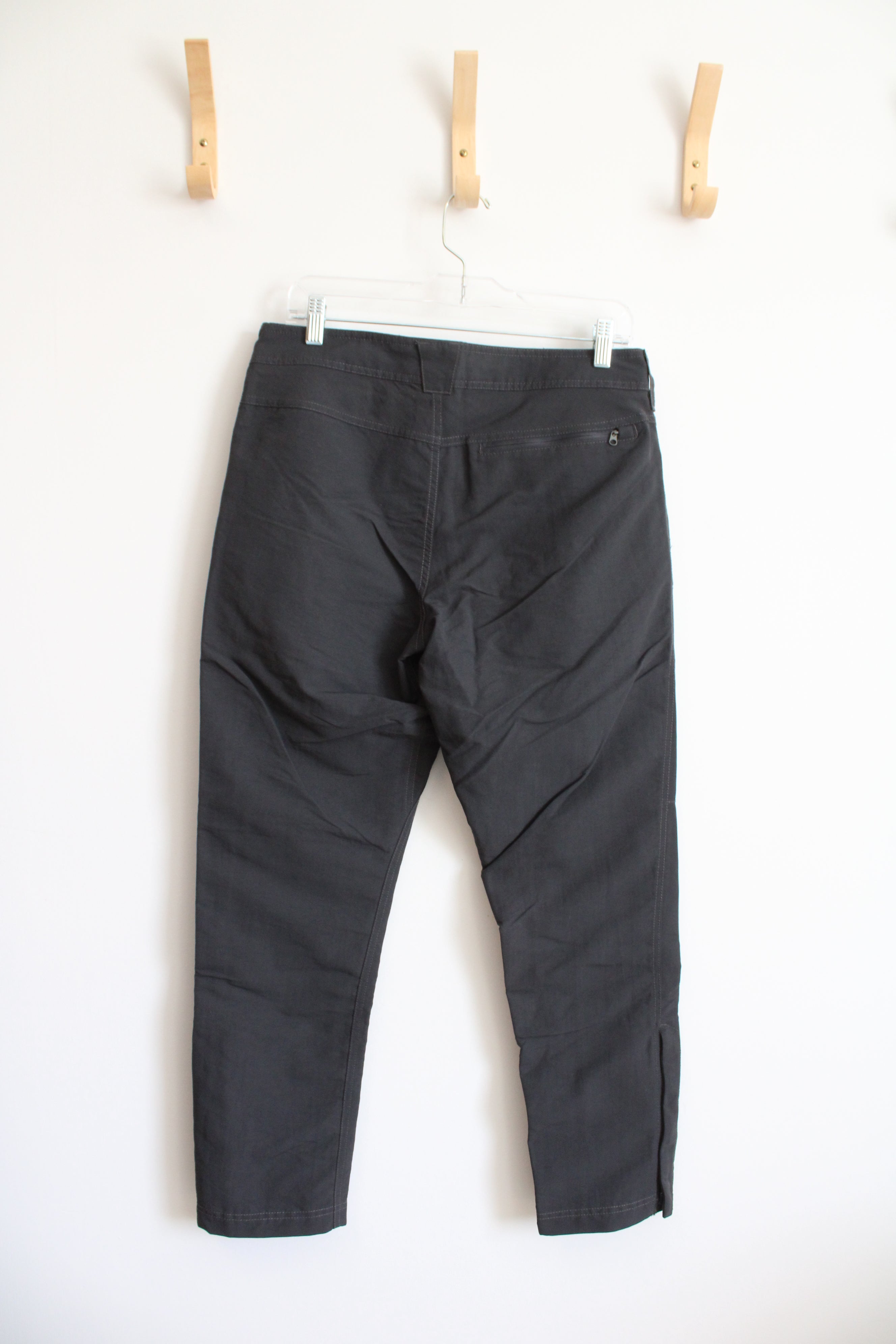 The North Face Gray Nylon Pants | 32
