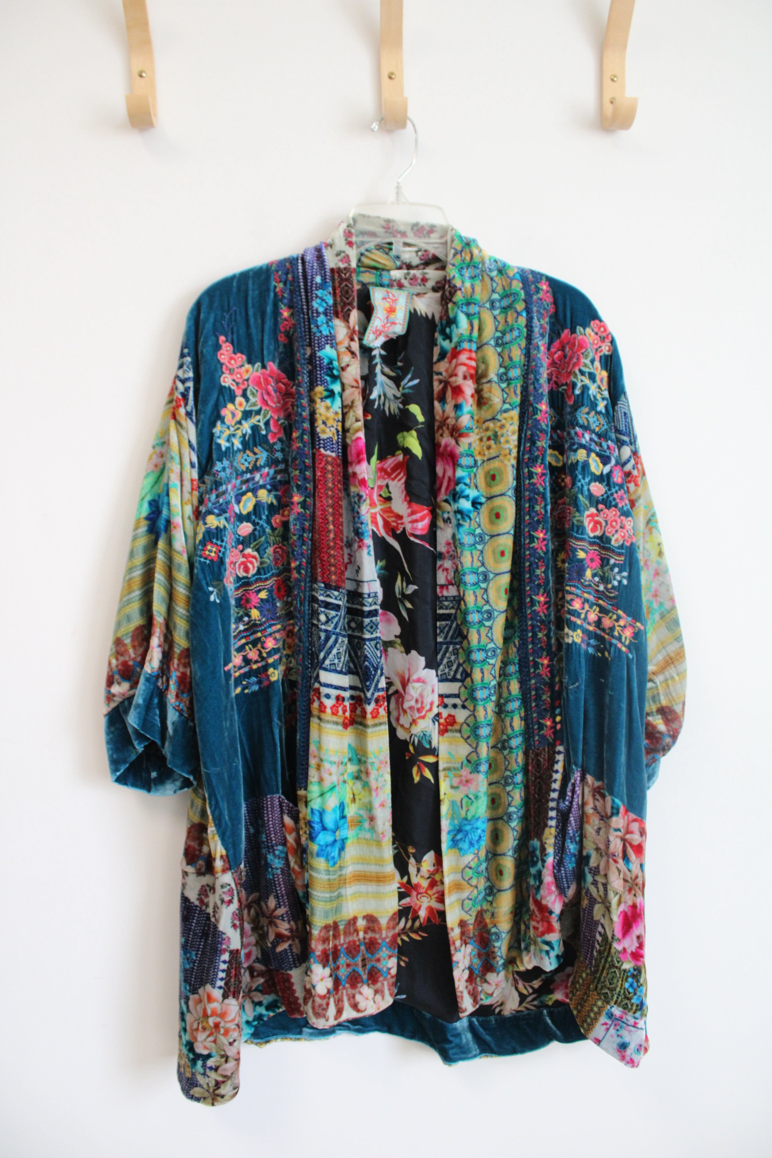 Johnny Was Silk Blend Velvet Floral Kimono | M