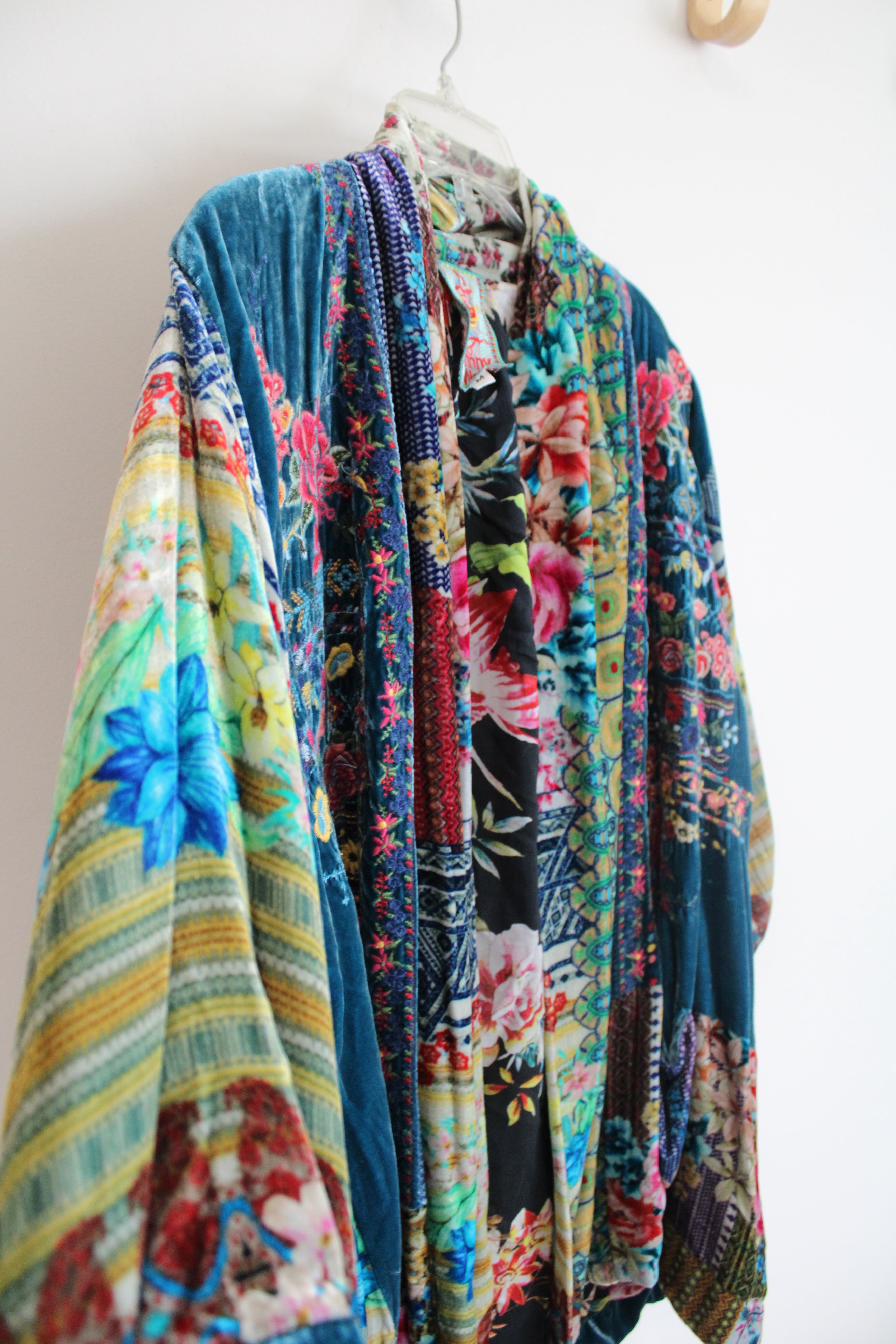 Johnny Was Silk Blend Velvet Floral Kimono | M