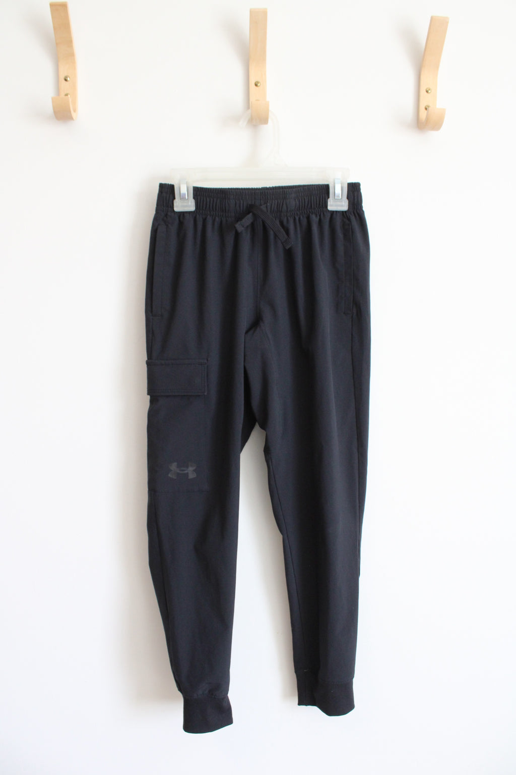 Under Armour Black Cargo Athletic Jogger Pants | Youth S
