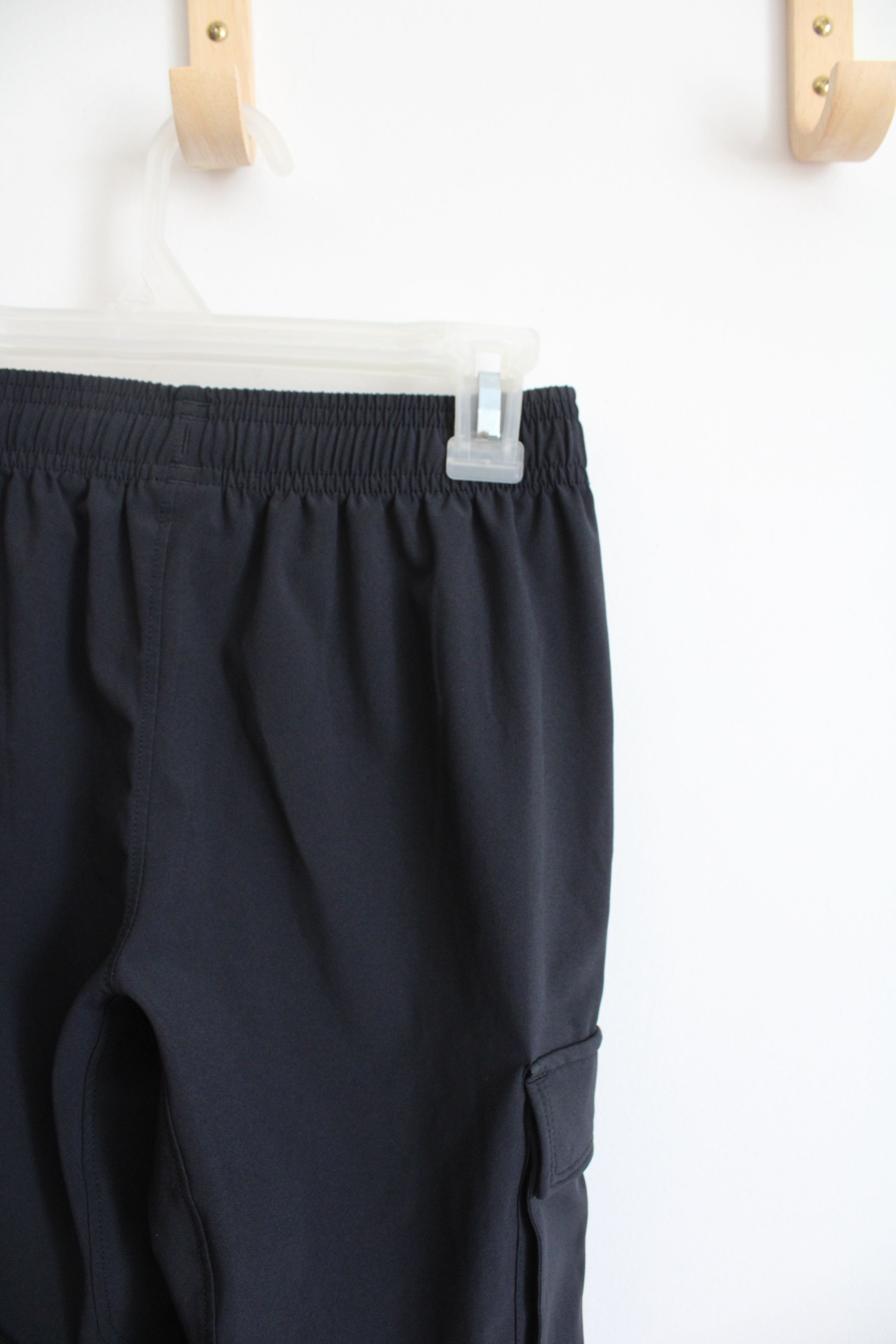 Under Armour Black Cargo Athletic Jogger Pants | Youth S
