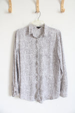 Ann Taylor White & Gray Snakeskin Button Down Top | L
