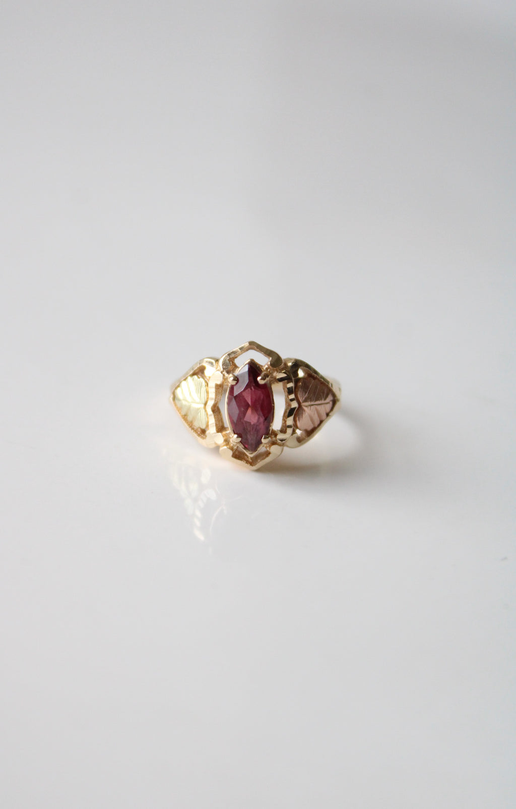 Pink Marquise Stone 10K Yellow Gold Leaf Design Ring | Size 6