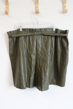 Cato Olive Green Faux Leather Tied Shorts | 22/24W
