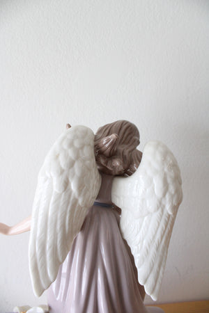 Grandeur Noel Angel Porcelain Figurine