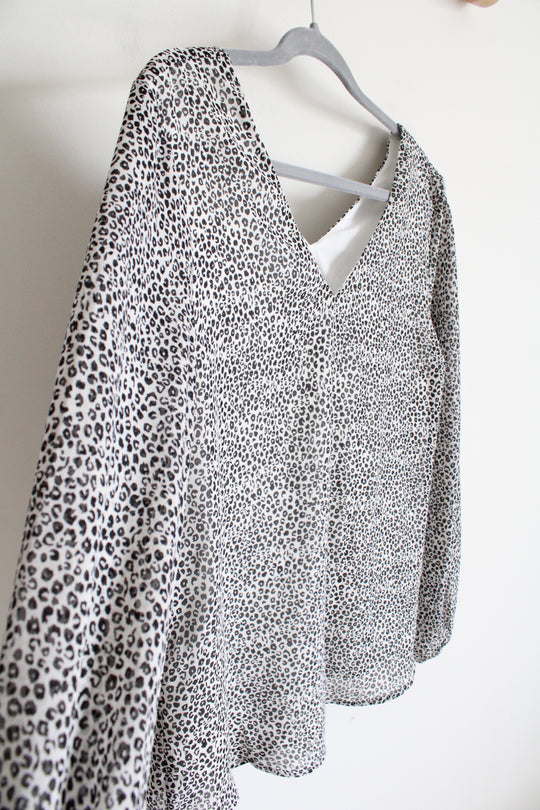 A New Day White & Black Long Sleeved Top | M