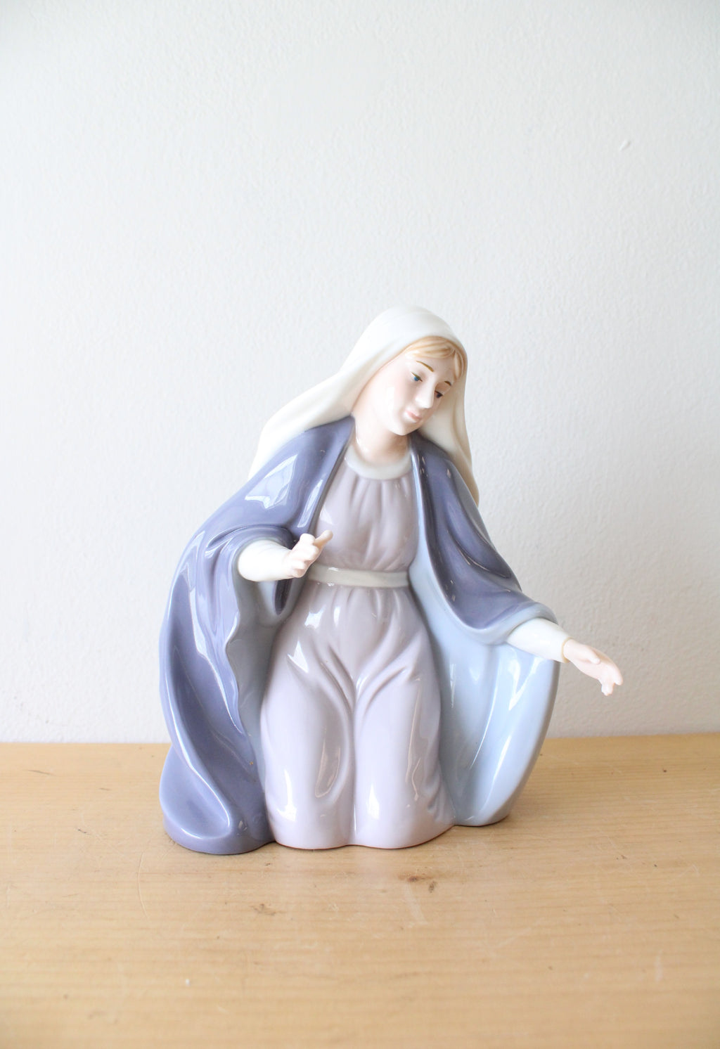 Grandeur Noel Nativity Holy Family Mother Mary Porcelain Figurine