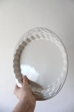 Longaberger Pottery Woven Traditions 9" Ivory Ribbed Pie Plate
