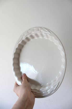 Longaberger Pottery Woven Traditions 9" Ivory Ribbed Pie Plate