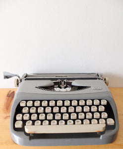Vintage Royalite Royal Typewriter