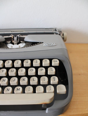 Vintage Royalite Royal Typewriter
