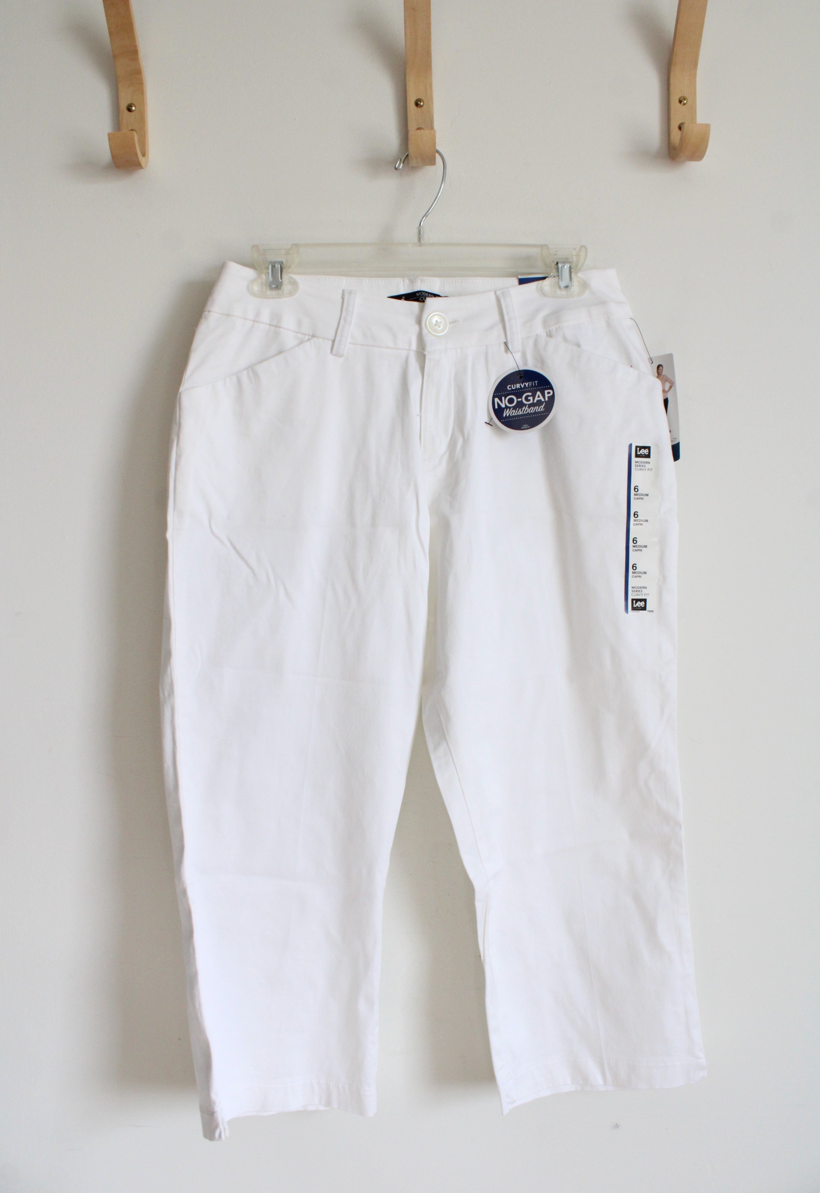 NEW Lee Curvy Fit White Capri Pants | 6M Jubilee Thrift NEW Lee Curvy Fit White Capri Pants | 6M Jubilee Thrift