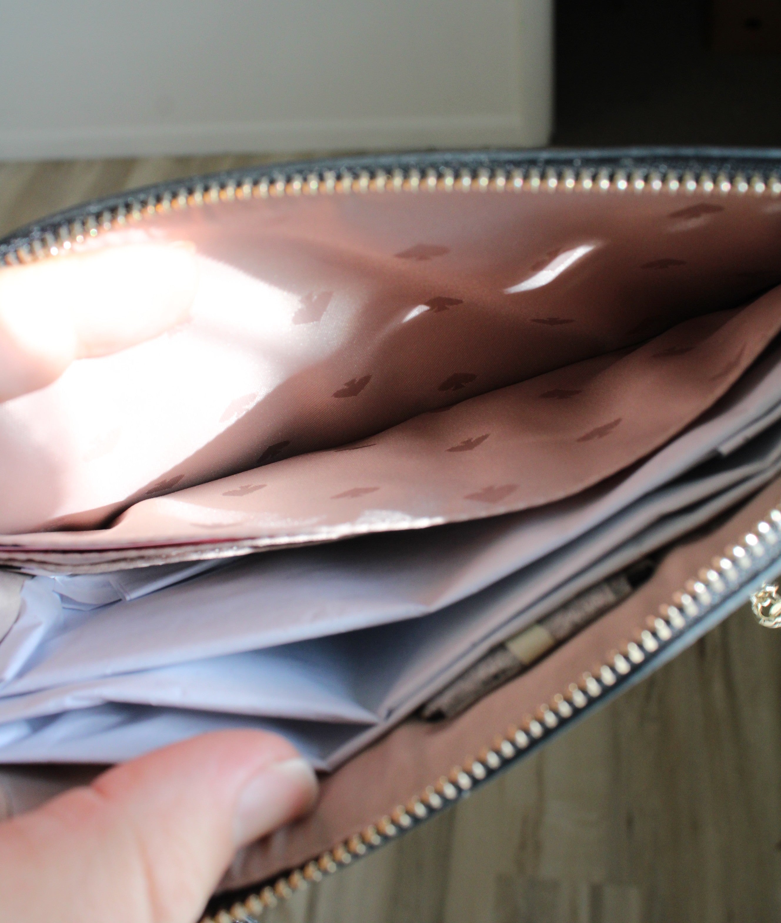 NEW Kate Spade Black & White Houndstooth Fetch Dachshund Wristlet Clutch