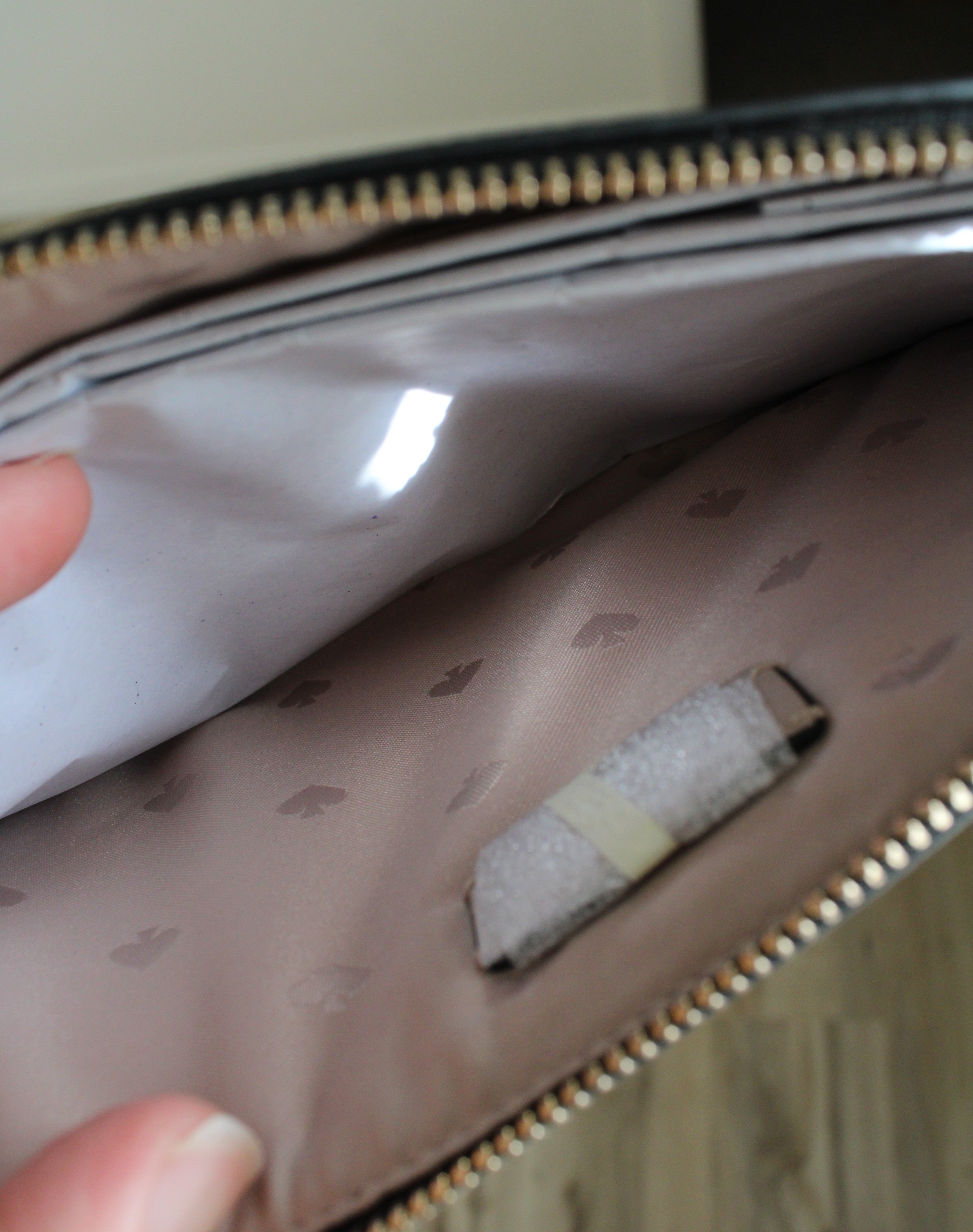 NEW Kate Spade Black & White Houndstooth Fetch Dachshund Wristlet Clutch