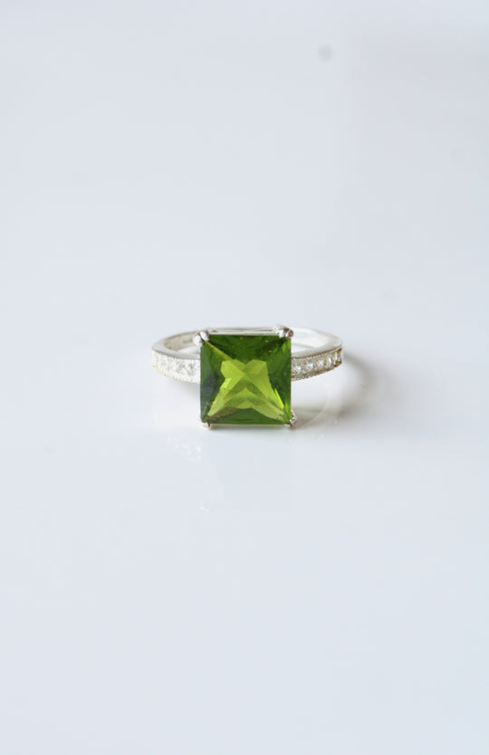 Sterling Silver Peridot Ring | Size 9