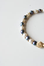 14K Yellow Gold Black & Ivory Pearl Bracelet