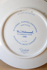 Goebel M.J. Hummel 1981 Boy With Umbrella 11th Annual Decorative Plate