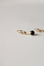 14K Yellow Gold Onyx Dangle Earrings
