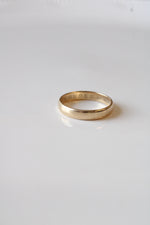 14K Yellow Gold Vintage Wedding Band | Size 12