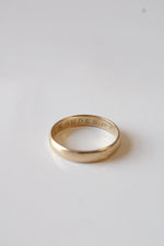 14K Yellow Gold Vintage Wedding Band | Size 12