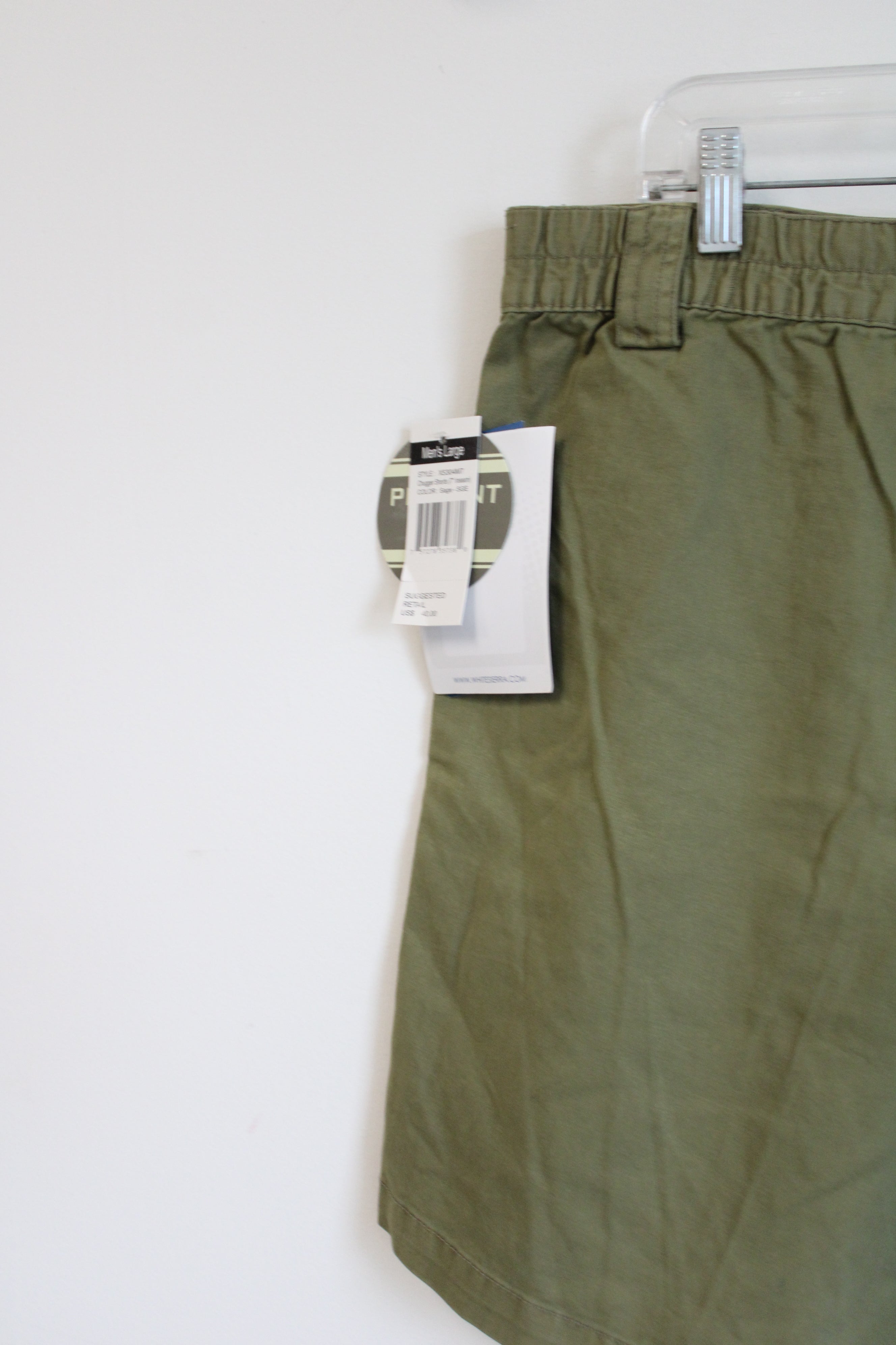 NEW White Sierra Green Cargo Chugger Shorts | L