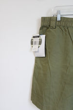 NEW White Sierra Green Cargo Chugger Shorts | L
