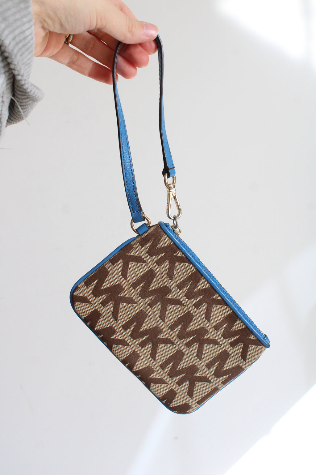 Michael Kors Jet Set Travel Blue Trim Jacquard Wallet