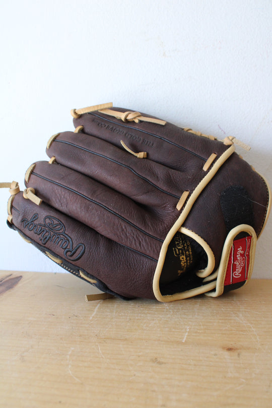 NEW Rawlings Baseball Glove Left Handed