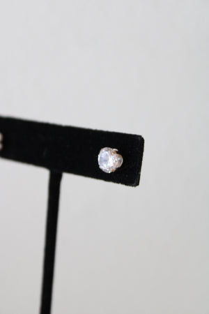 585 White Gold Stud Clear Stone Earrings