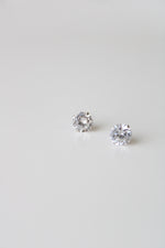 585 White Gold Stud Clear Stone Earrings