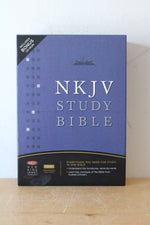 NKJV Study Bible With CD