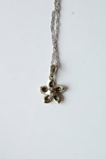 14K White Gold Flower Pendant Necklace