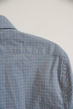 Banana Republic Checkered Long-Sleeved Button-Down Shirt | M