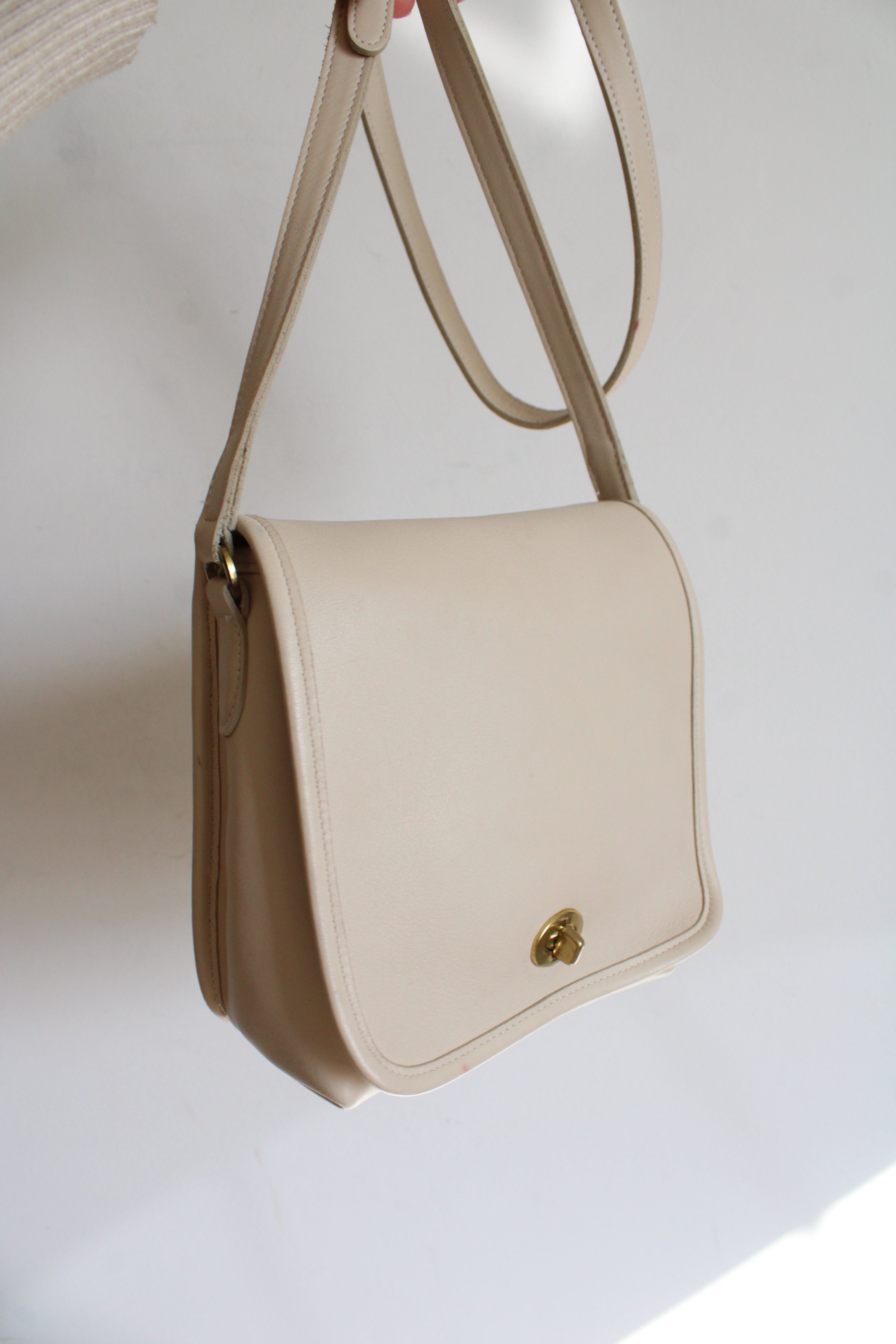 Coach Vintage Companion Flap 9076 Bone White Crossbody Purse