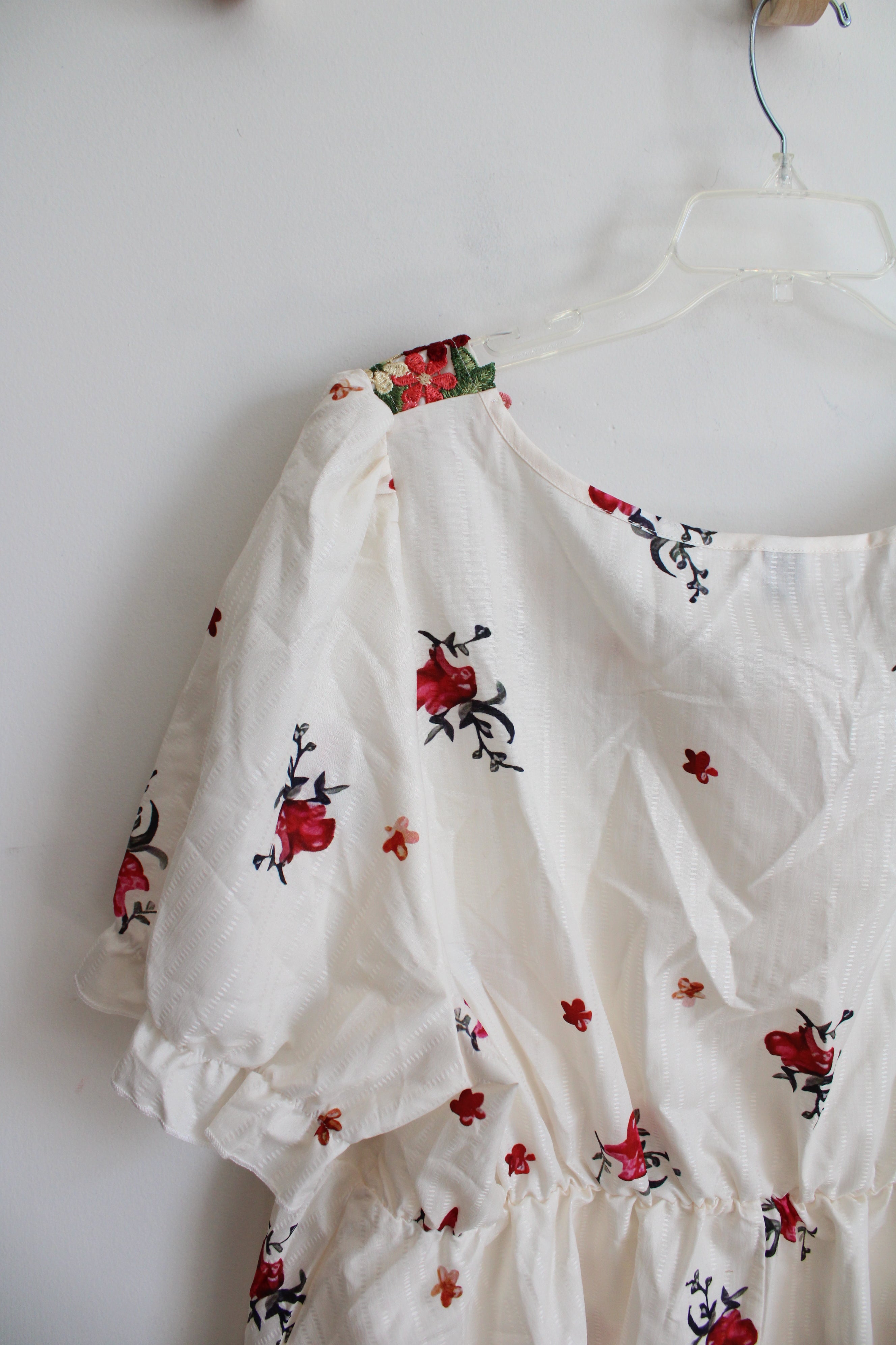 Shein Curve Cream Floral Embroidered Neckline Top | 4XL