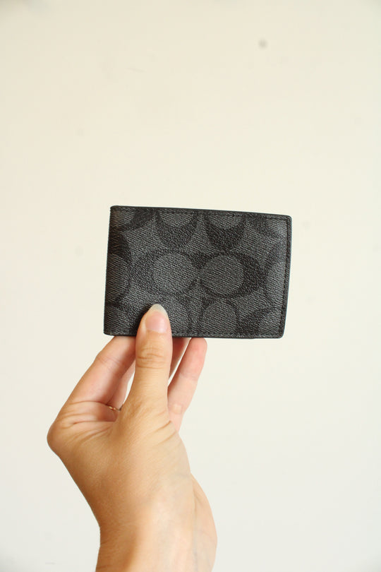 Coach Men's Signature Coated Canvas ID Billfold Wallet