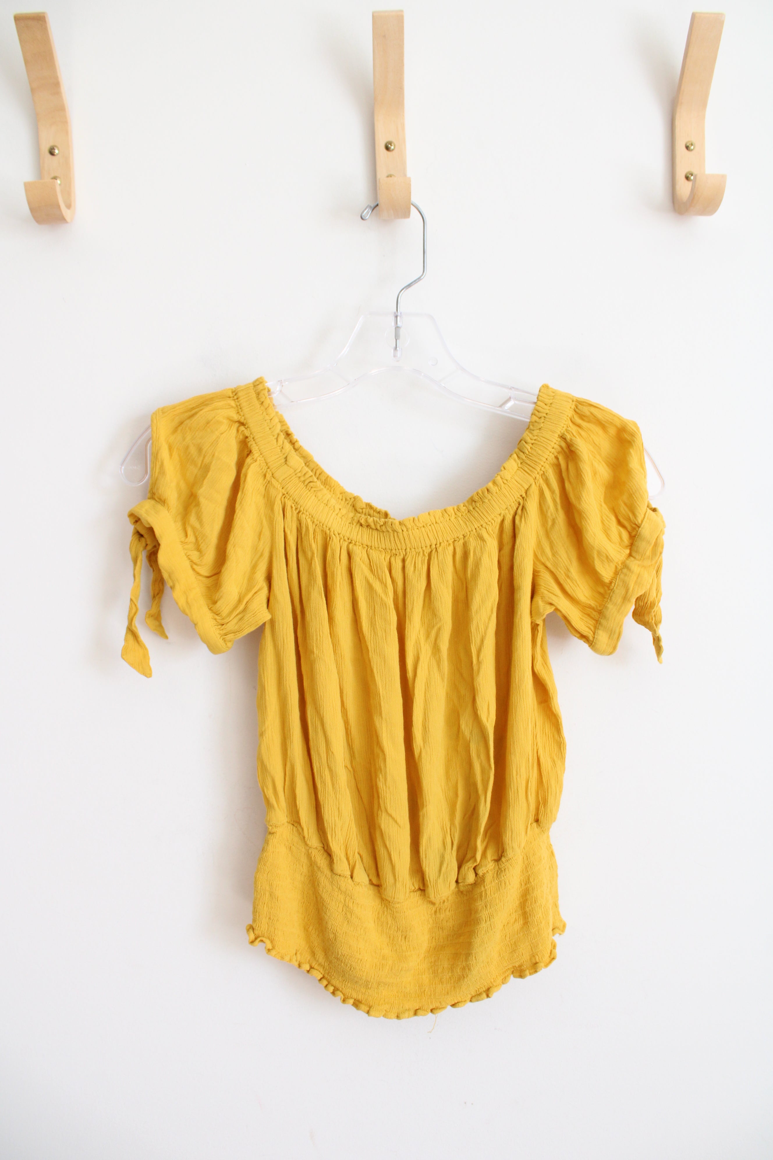 Express Mustard Gold Off-The-Shoulder Cropped Top | M
