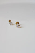 14K Yellow Gold Crystal Oval Stud Earrings