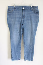 Lee Regular Fit Straight Leg Mid Rise Jeans | 20