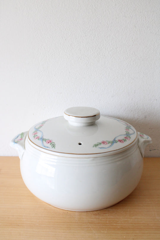Hall's Vintage Blue Ribbon & Roses White Casserole Dish & Lid
